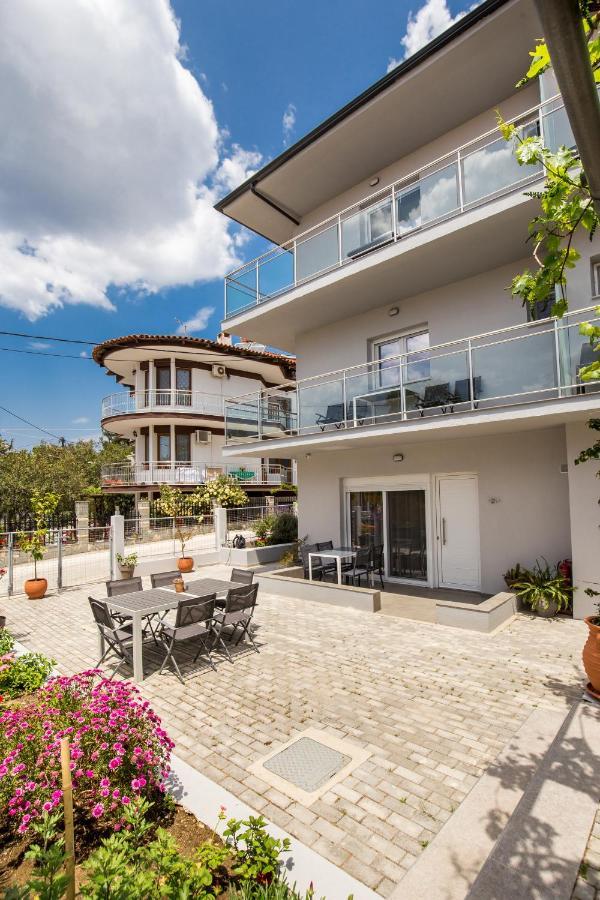 Linden Apartment